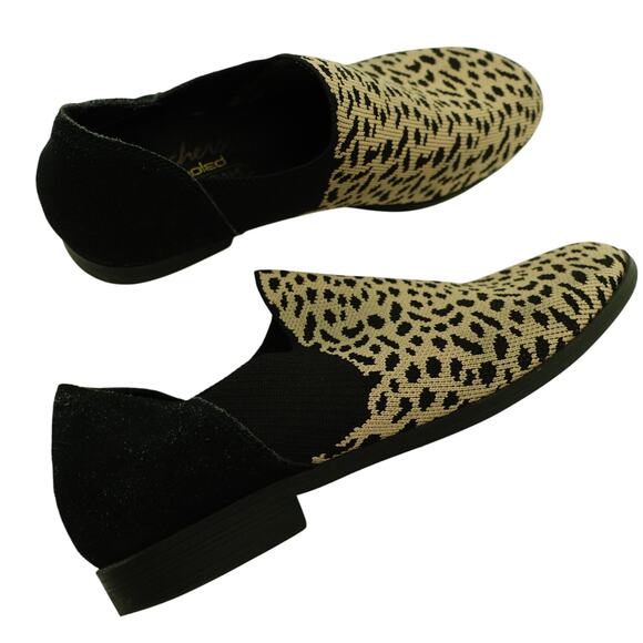 Skechers Memory Foam Stretch Fit Animal Print Comfort Slip on Loafers Size 6.5 - Picture 3 of 8
